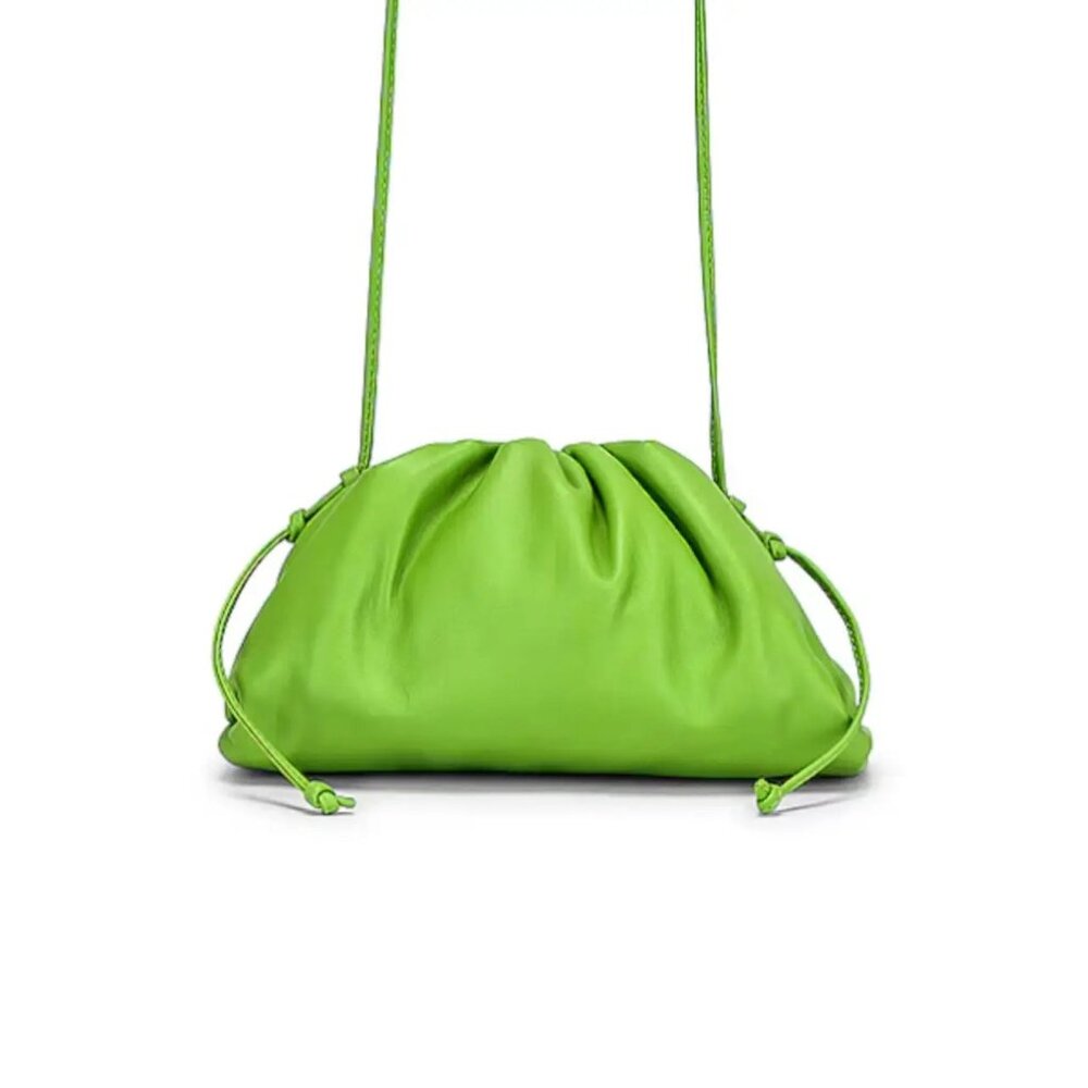 Bottega Veneta The Pouch Mini Leather Clutch - Green